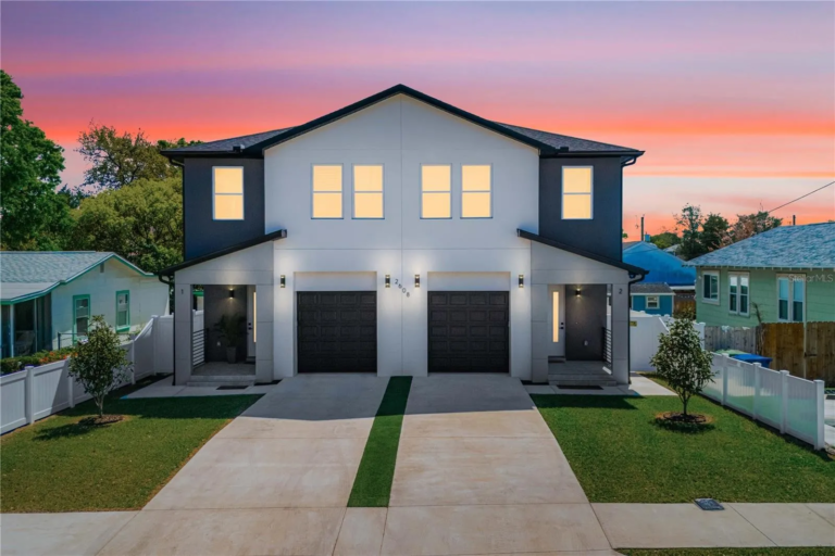 Plan 0106 house design by HeLo Homes, view 1