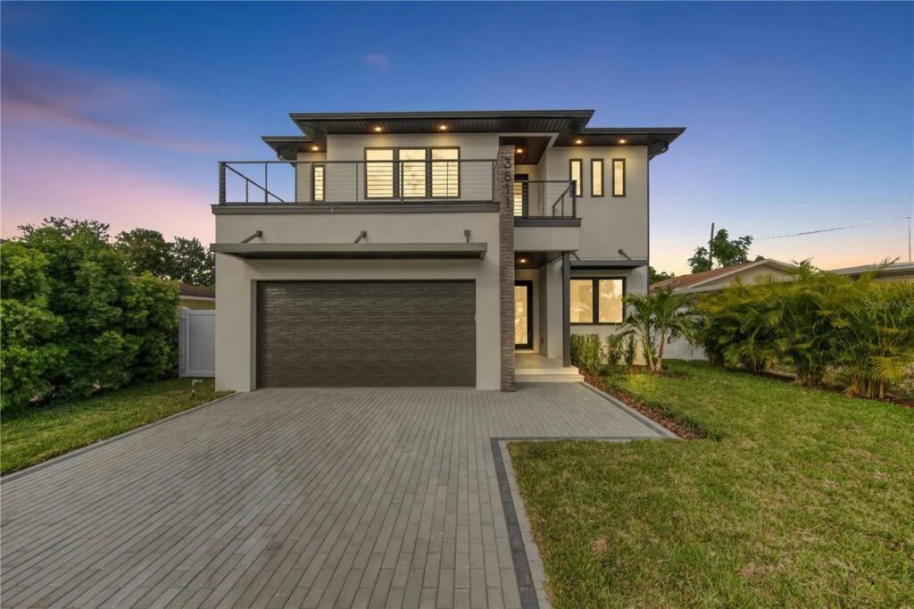 Plan 0101 house design by HeLo Homes, view 1