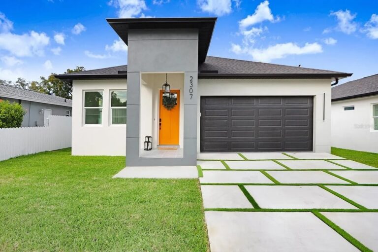 Plan 0113 house design by HeLo Homes, view 1